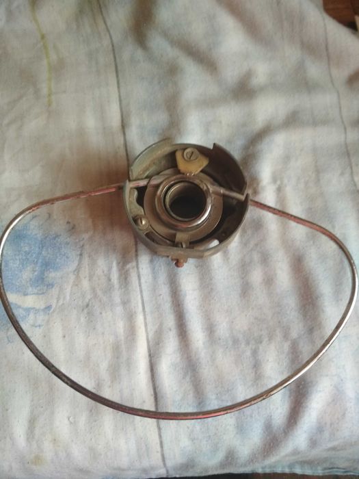 Подрулевая кнопка сигнала Москвич 407