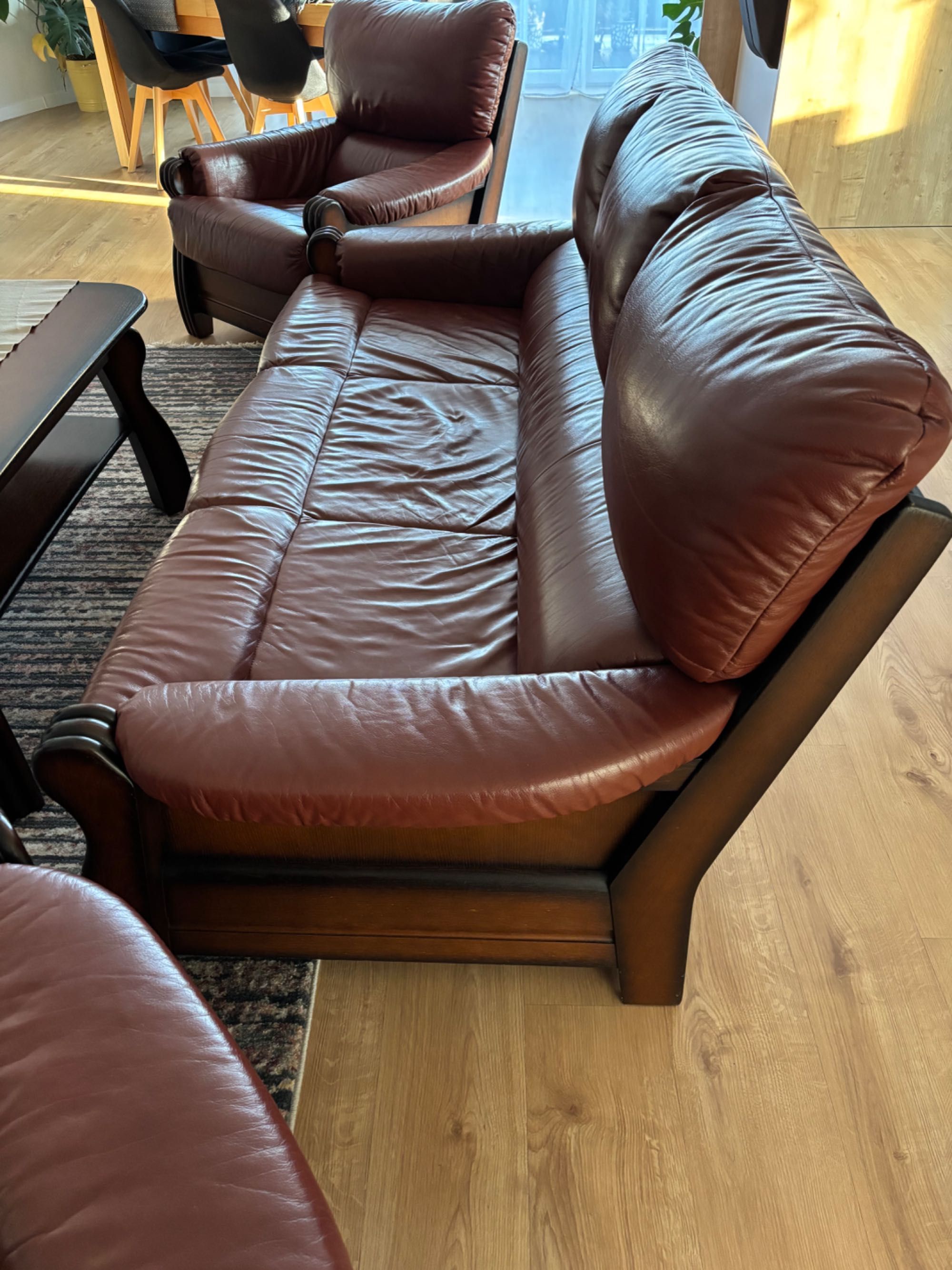 Komplet wypoczynkowy Kler – sofa, dwa fotele, ława