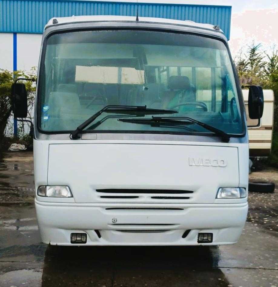 Autocarro Iveco 33 Lugares 1998 – Motor e Elétrica Impecáveis – Fibra
