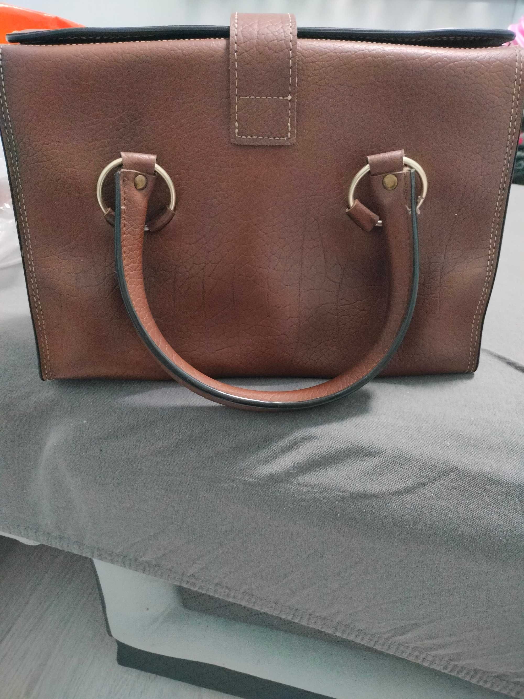 Torebka  brązowa kuferek vintage