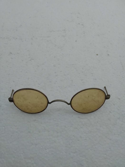 Футляры для очков. Очки антикварные.