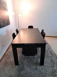 Mesa de jantar 170cm x 90cm e 6 cadeiras