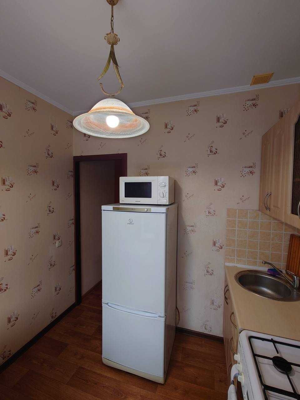Продаж 2 кімнатної квартири . Центр міста.