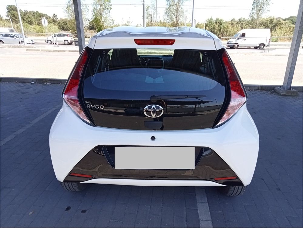 Vendo Toyota Aygo 1.0 X-Play