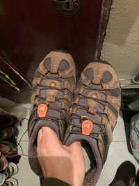 Merrell tamanho 40 pouco usadas)