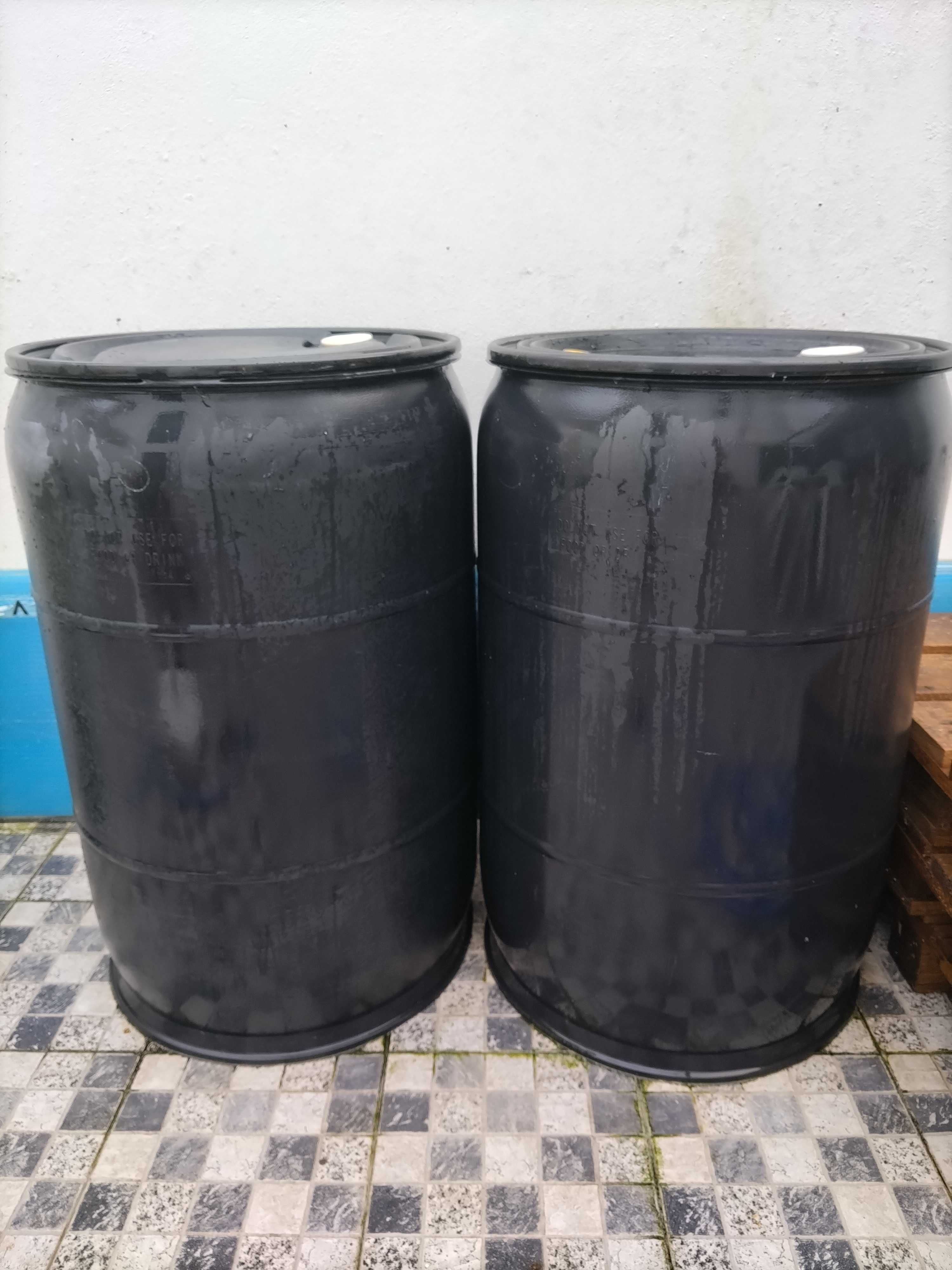 Barril 200 litros.