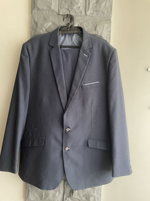 Garnitur meski      .