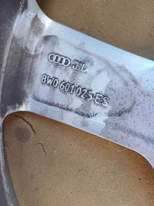 felga audi a4 s4 b9 8,5jx19 et40 5x112 model 8w0601.025es