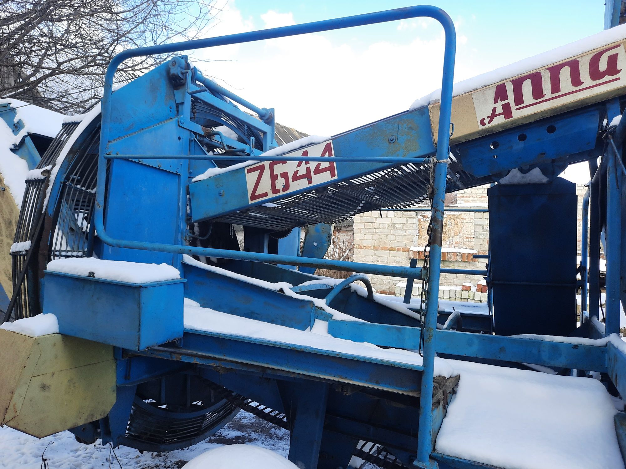 Картоплезбиральний комбайн Анна z 644
