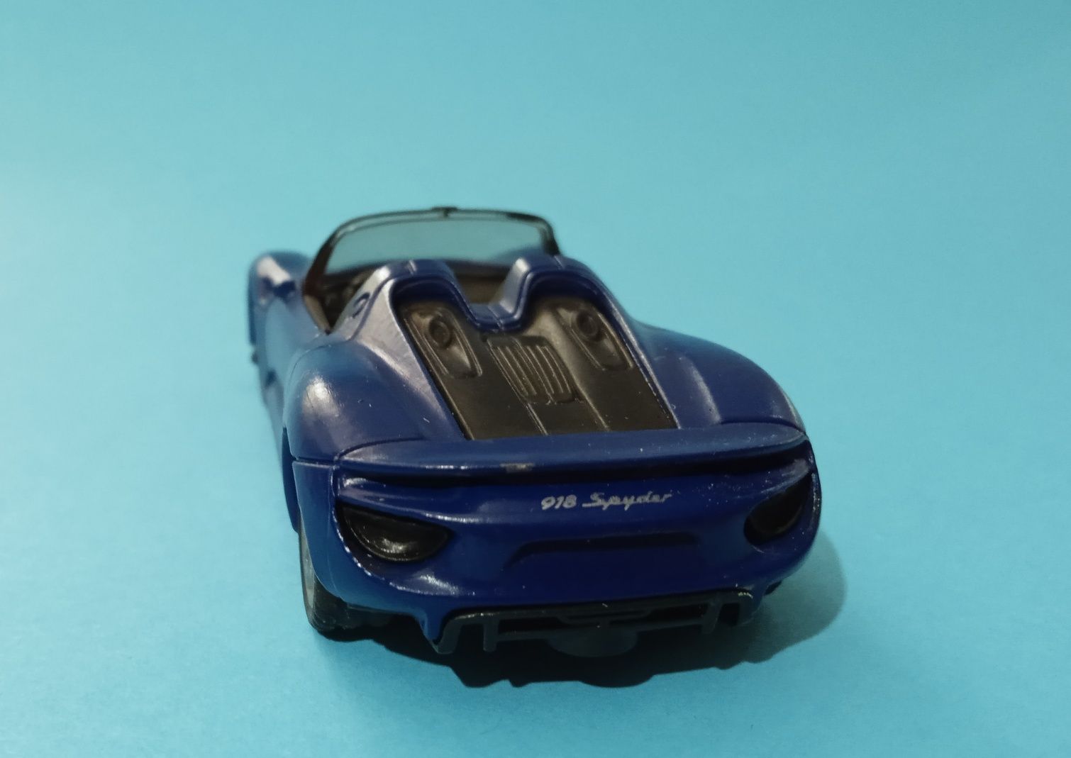 Модель авто Porsche 918 Spyder (Made in Poland)
