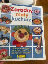 Zaradny mały kucharz