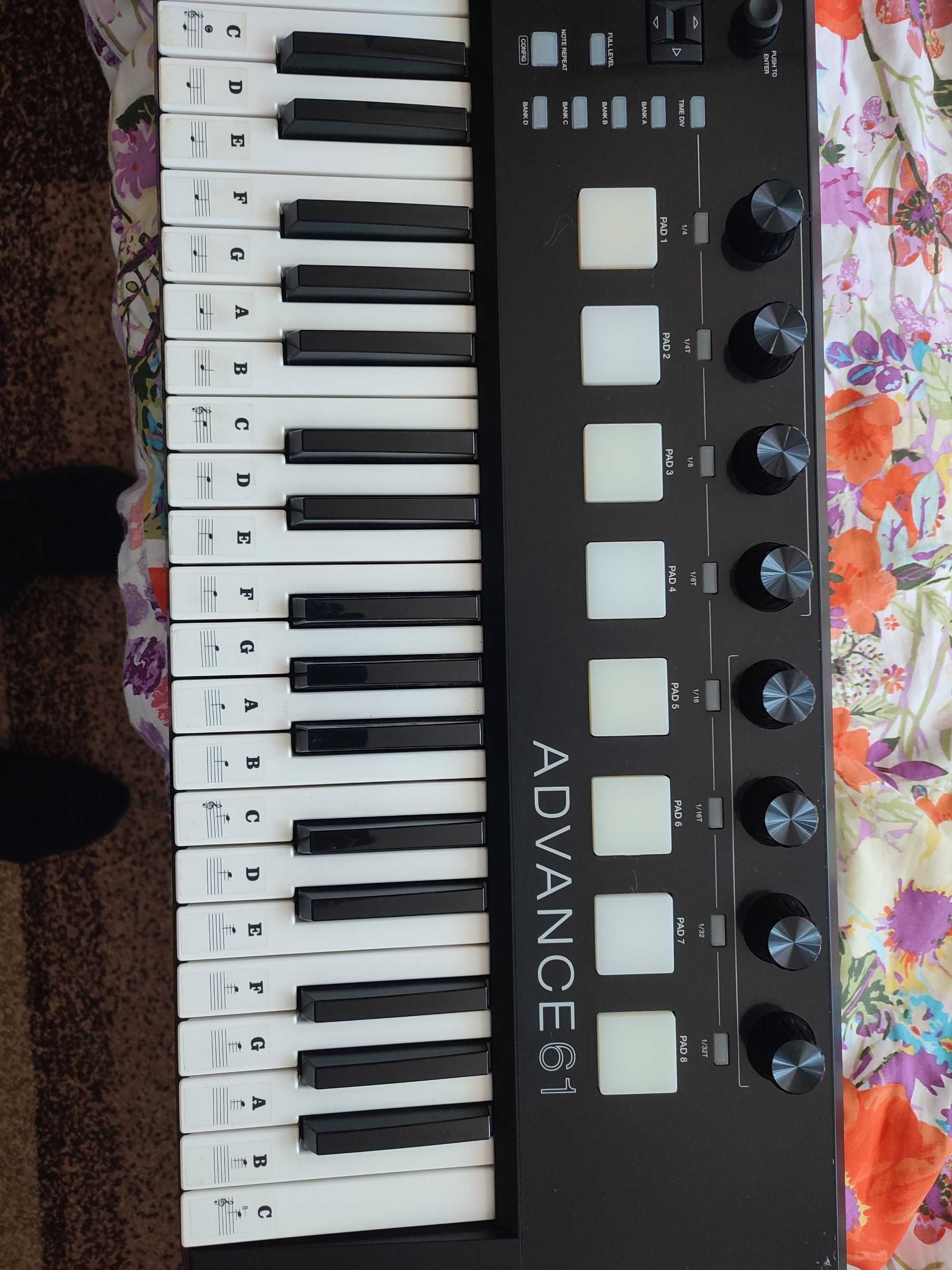 AKAI Advance 61 Sprzedam lub zamienię na inny kontroler MIDI.