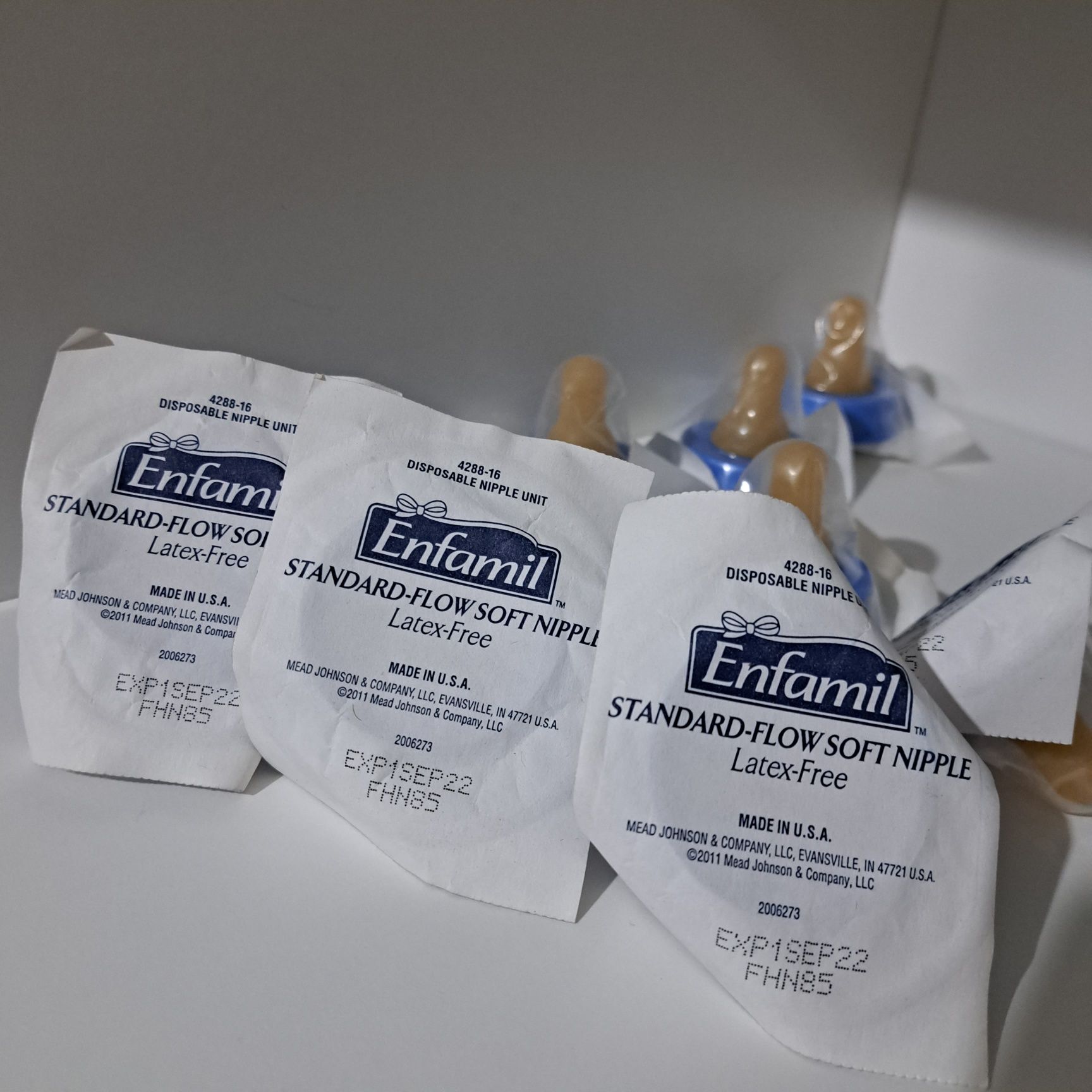 Enfamil латексні соски, нові.