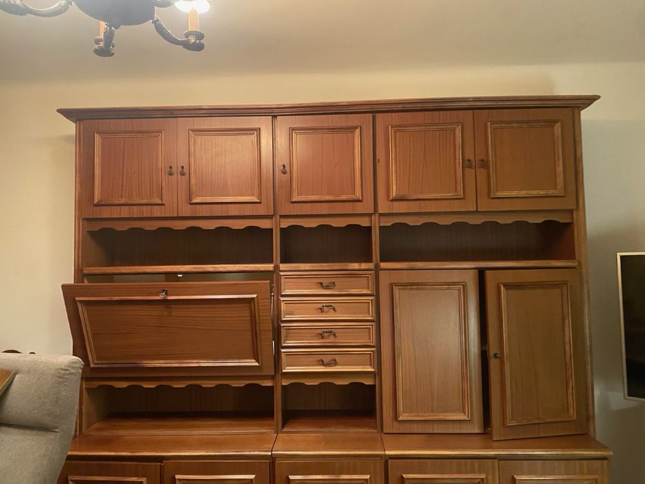 Masywna drewniana mebloscianka vintage PRL