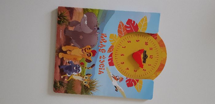 Lwia Straż. Krąg życia. Książka z zegarem