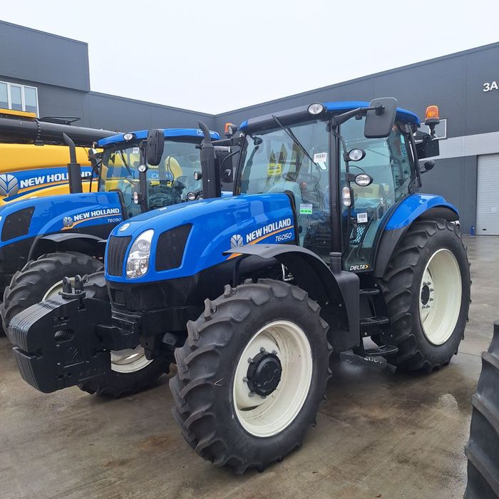 Новий трактор New Holland T-6050 127 к.с.