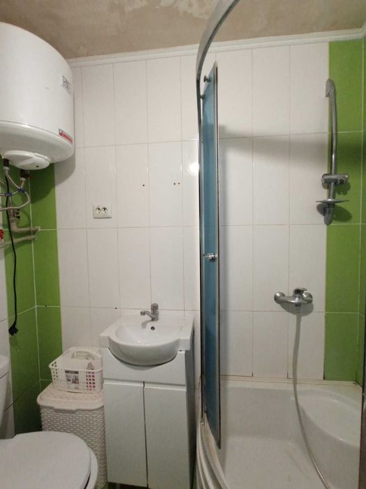 Продам гостинку Салтівка вул.Зубенко  535 м/р   10500 у.е.   M