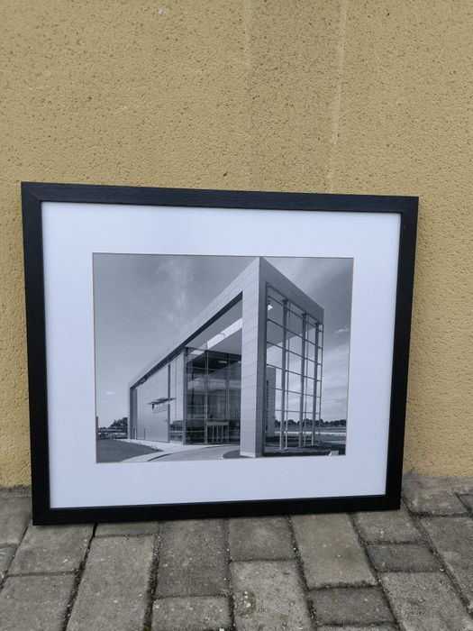 Quadros decorativos com molduras pretas