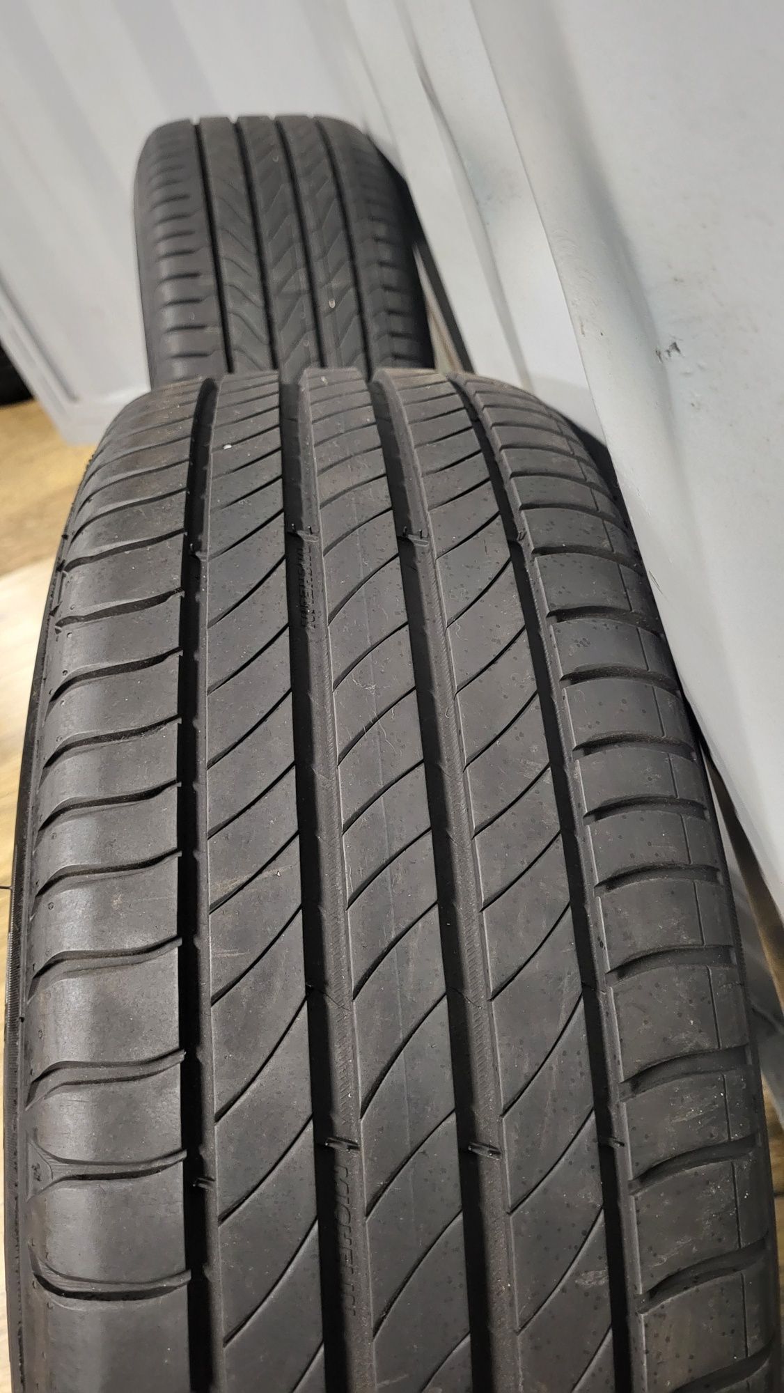 Alufelgi Vw 16" 5x112 z oponami 215/60 R16 Passat B8 B7 Touran
