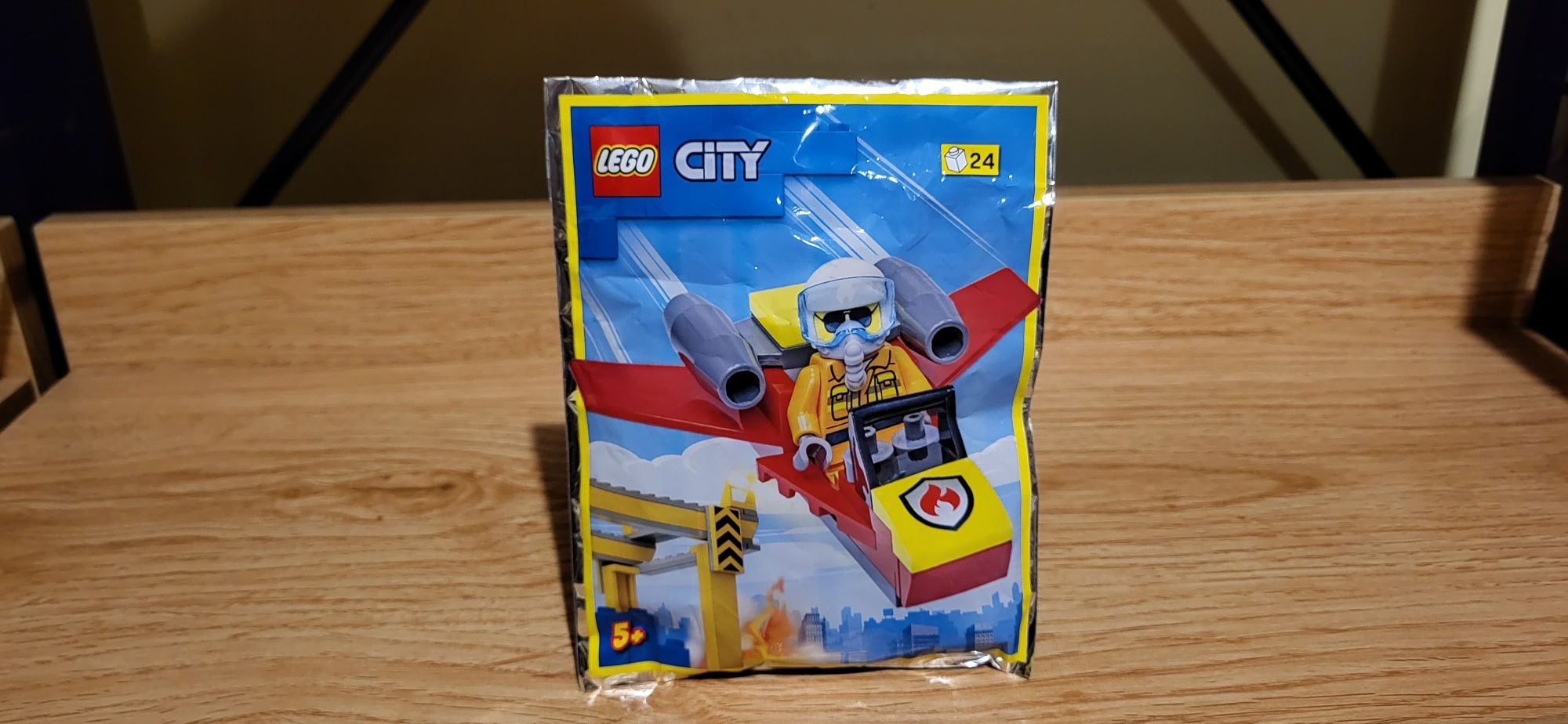 Lego City 952209 odrzutowiec plus strażak saszetka z klockami