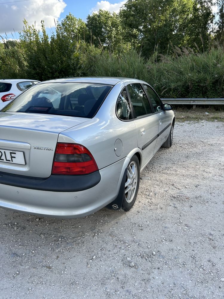 Opel Vectra B Sport 2.0