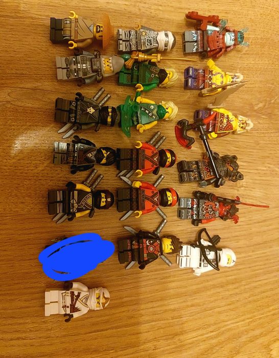 Figurki lego ninjago od 20zł do 75zł cena za jedną figurkę.