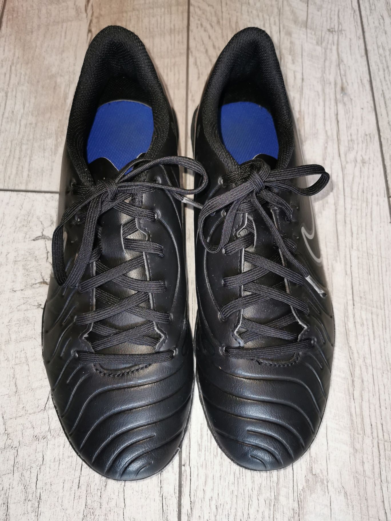 Buty piłkarskie Nike Tiempo Legend 10 Club rozm. 40
