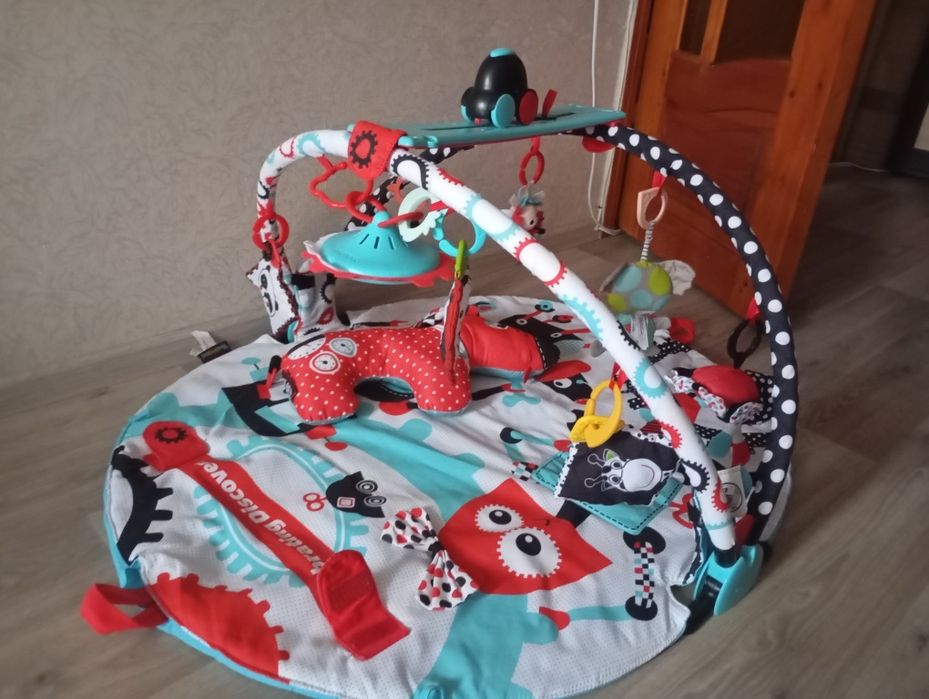 Продам розвиваючий килимок