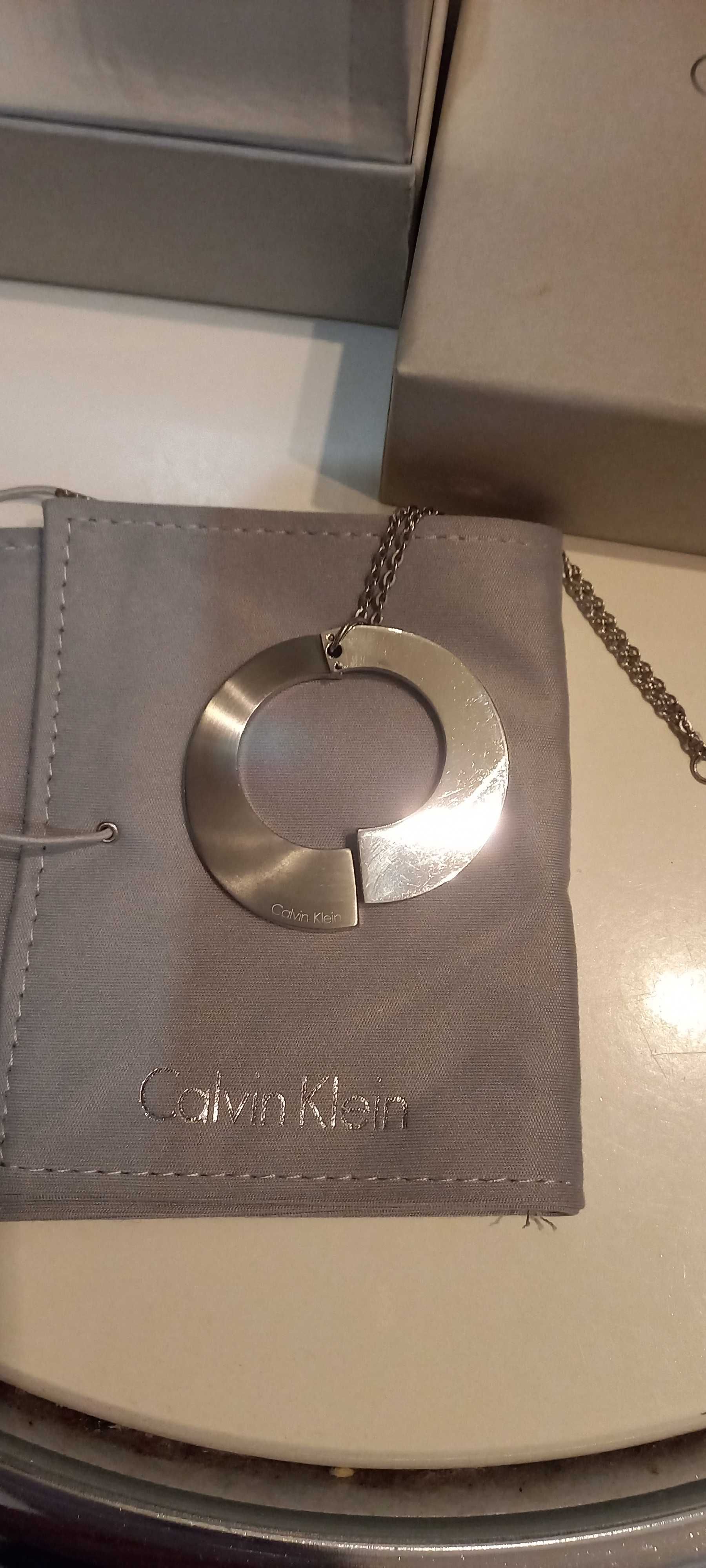 Colar Calvin Klein com oferta, nova promoção