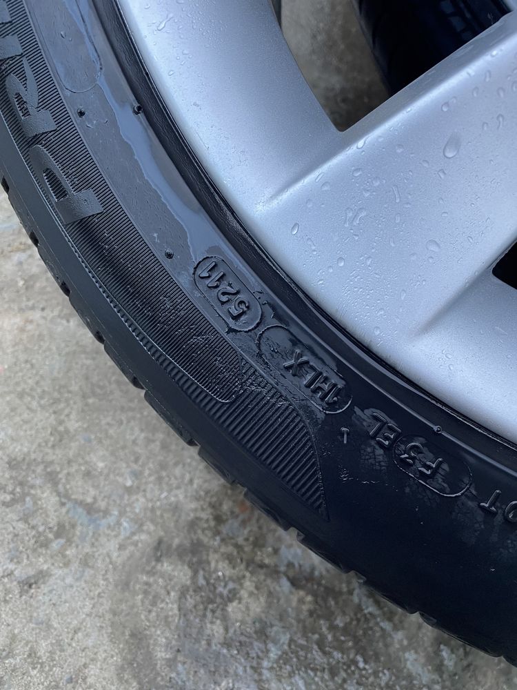 Літня резина Michelin Primacy HP 235/45/18 98W XL