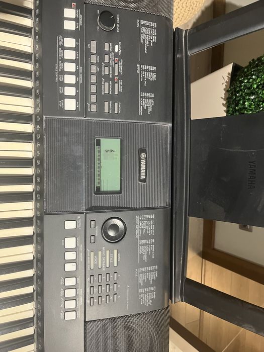 keyboard  ymaha PSR E423