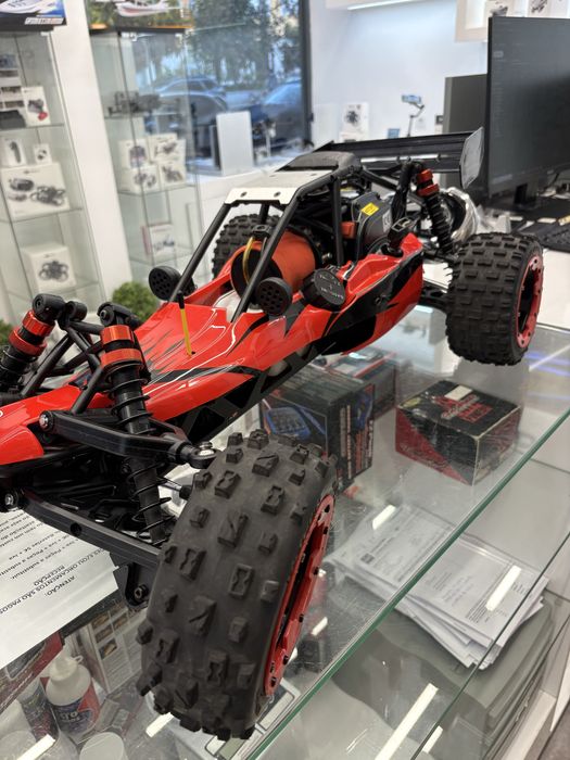 Carro a Combustão Vermelho