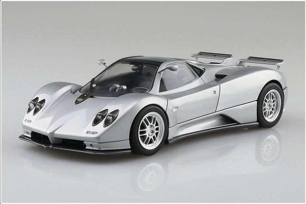 Aoshima 1/24 SC#7 Pagani Zonda C12S 2000