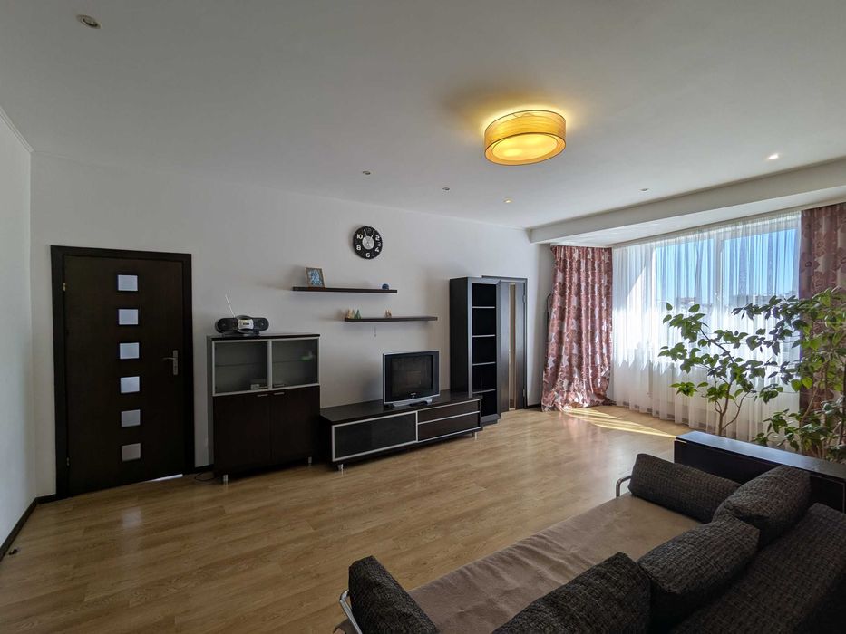 Велика 3к. квартира в центрі міста