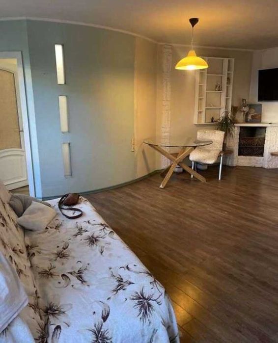 Здам 2к квартиру на вул. Макарова 1а