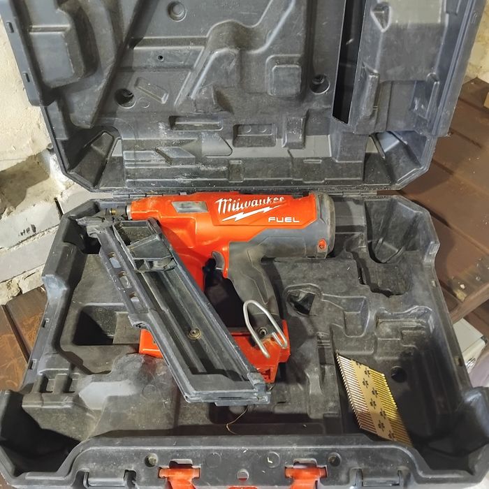 Gwoździarka Milwaukee FFN