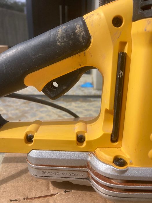 Dewalt DWE399 QS Alligator