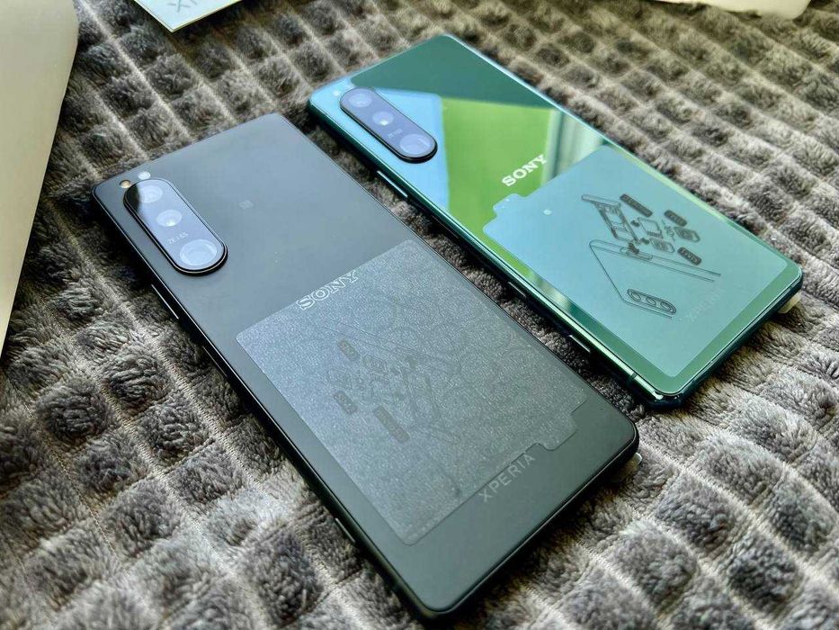 Новий, з гарантією Sony Xperia 5 III - 128/8 120Гц OLED 888 (Mark 3 )
