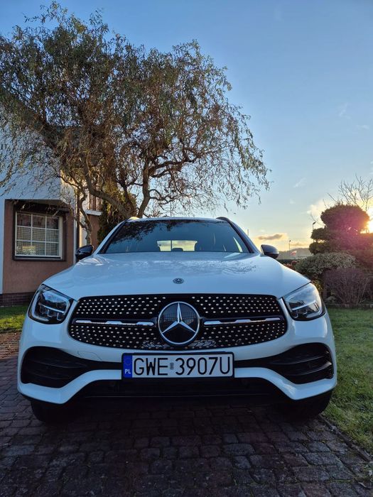 Mercedes-Benz GLC Mercedes GLC 300 bezwypadkowy/org.lakier/pakiet AMG/stan idealny