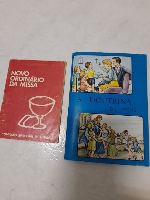Livrinhos de missa católica muito antigos