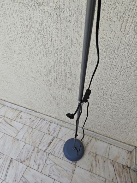 Candeeiro pé alto 1,76 cm sala E27