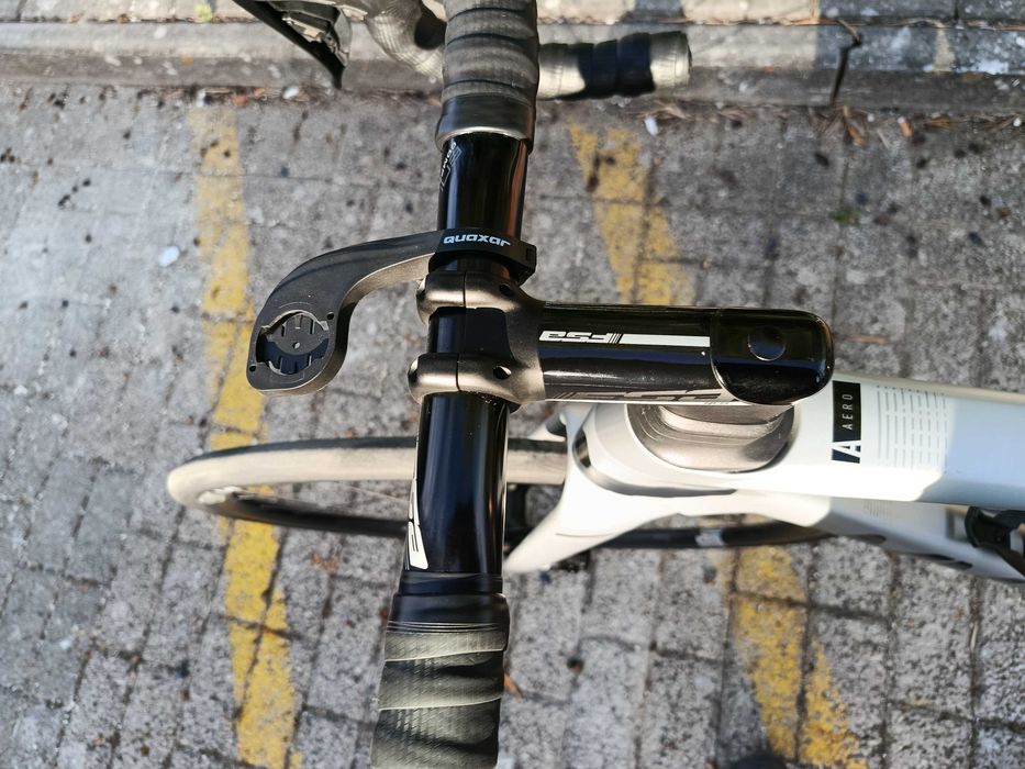 MMR Tam S em carbono como nova mudanças elétricas D2 Shimano 105