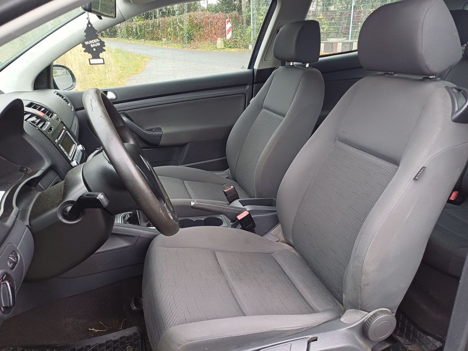 Vw Golf 5 1.4 mpi 75KM sprawna klima bez korozji super stan