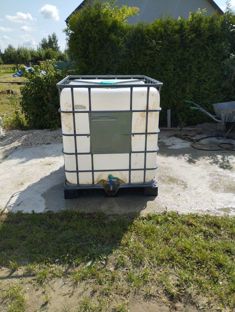 Mauzer na wodę 1000 l