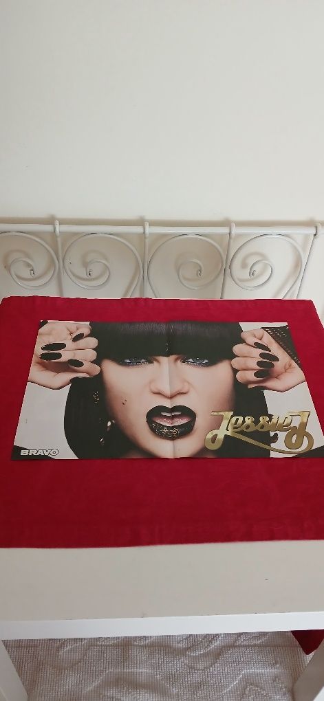 Poster Rihanna/Jessie J.