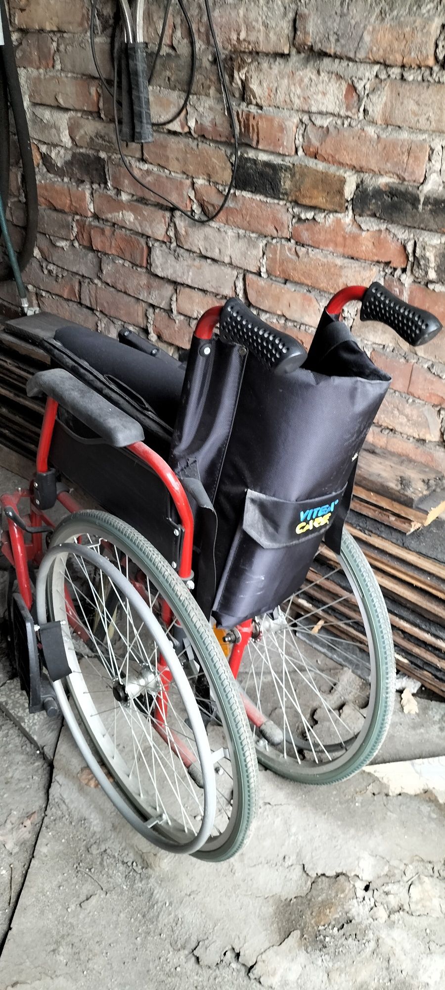 Sprzedam wózek inwalidzki