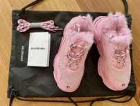 Рожеві кросівки balenciaga triple s (оригінал!)
