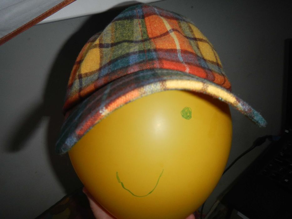 Flanelowa czapeczka z daszkiem zimowa welniana FINSHLEY HARDING uk