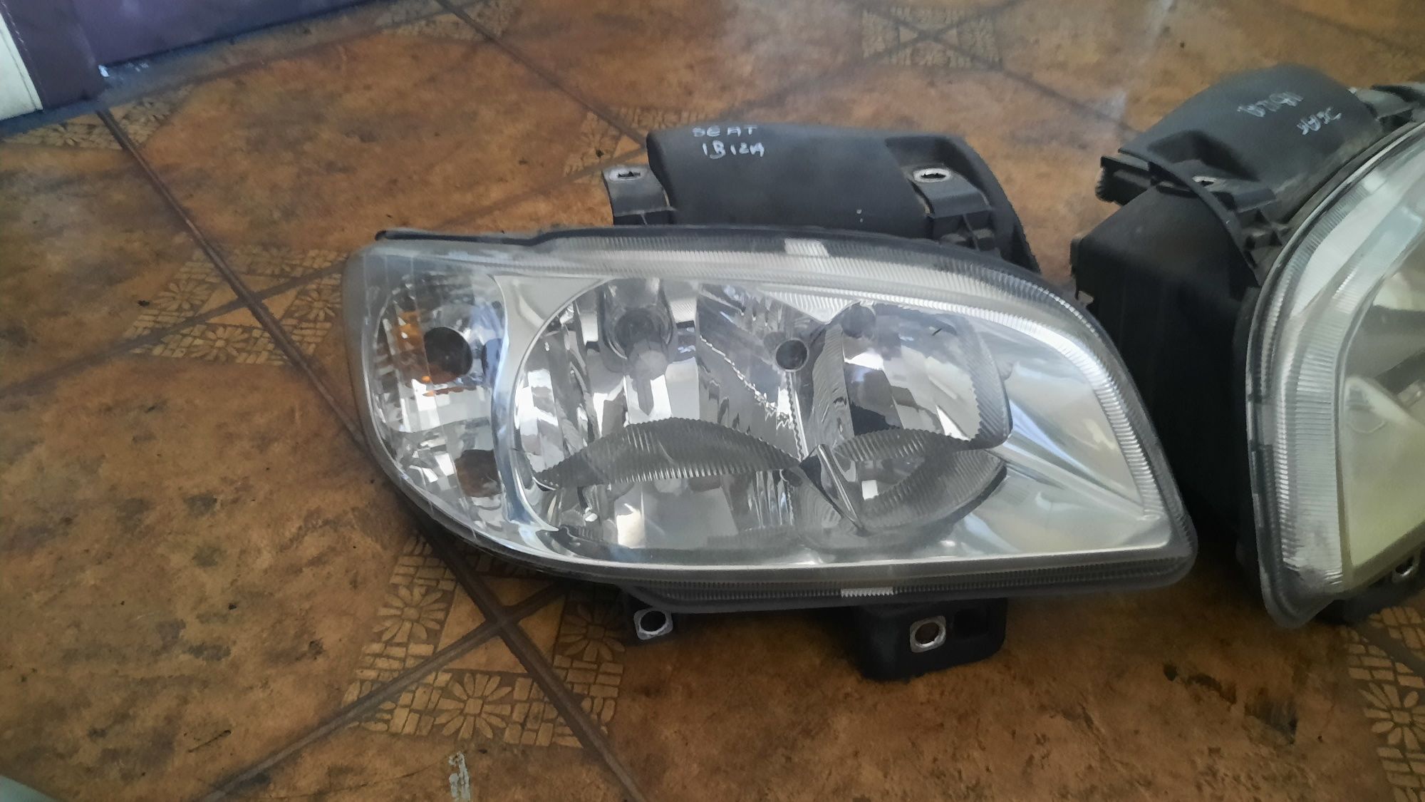 Seat Ibiza II,  lampa, lewa, prawa