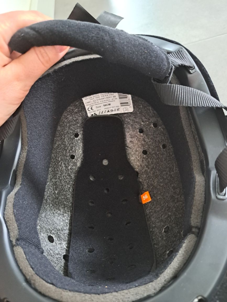 Kask jeździecki FOUGANZA aksamitny r. 56